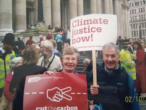 Jean and Andy Thompson at 'Cut the Carbon' march St Paul's Cathedral 2007